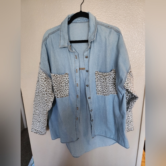 Denim button jacket - Picture 2 of 3